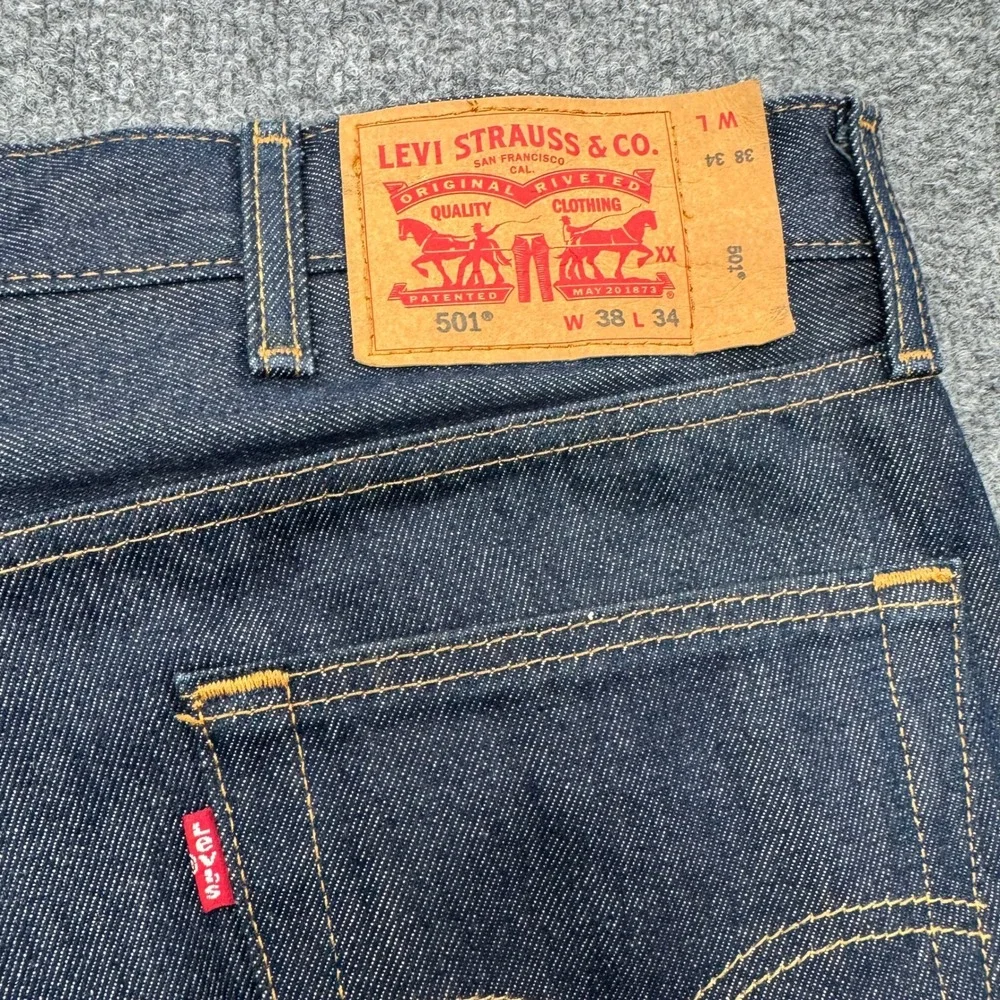 Levi's 501 Original Fit Jeans Mens 38x34 Dark Wash Indigo Denim Workwear